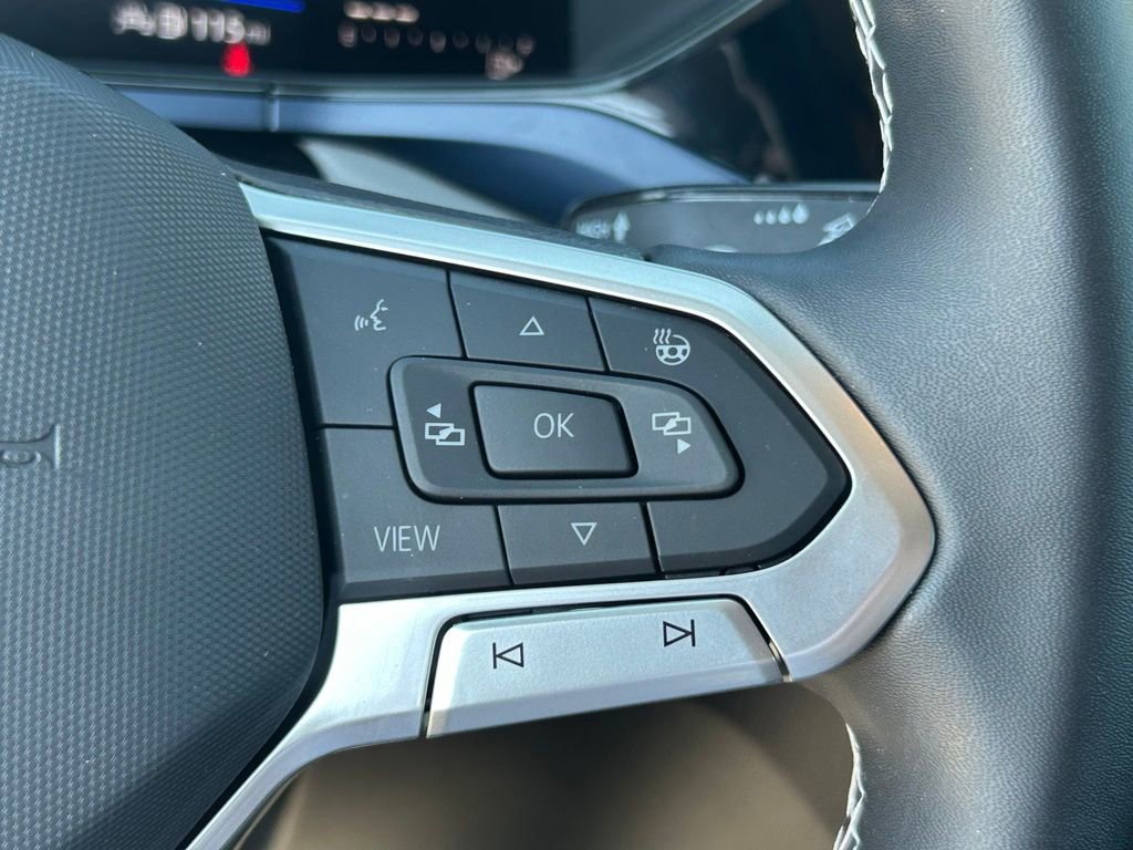 Certified 2023 Volkswagen Taos SE image 25