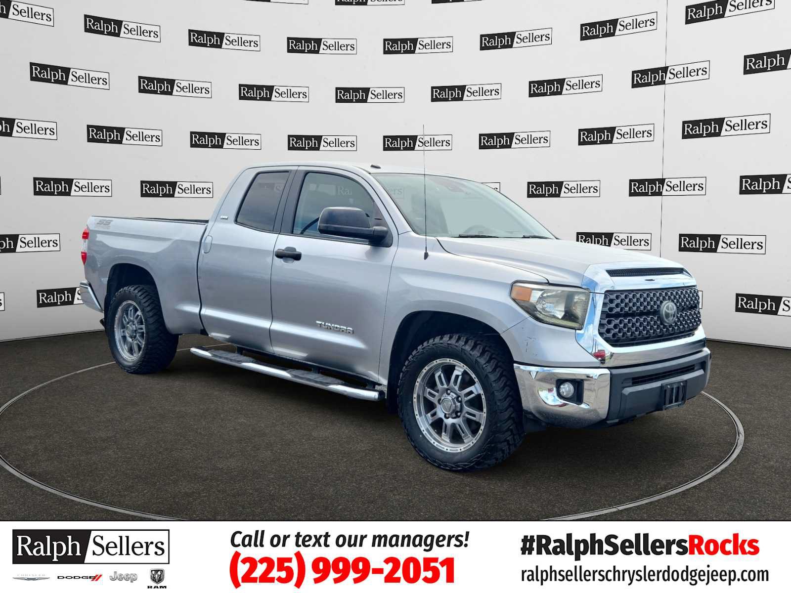 Used 2018 Toyota Tundra SR5 RWD image 1