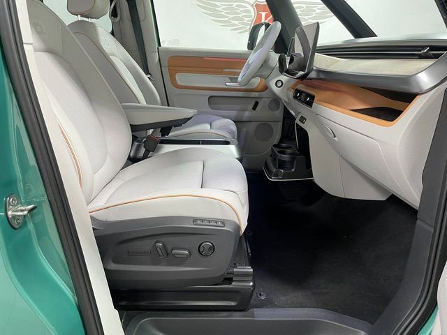New 2025 Volkswagen ID. Buzz Pro S Plus image 27