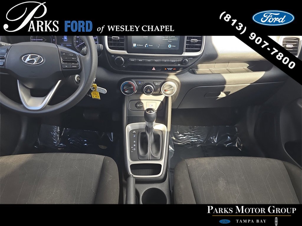 Used 2020 Hyundai Venue SE image 12