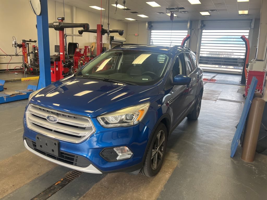 Used 2018 Ford Escape SEL AWD/4WD image 2