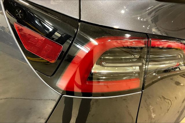 Used 2023 Tesla Model Y Performance image 28