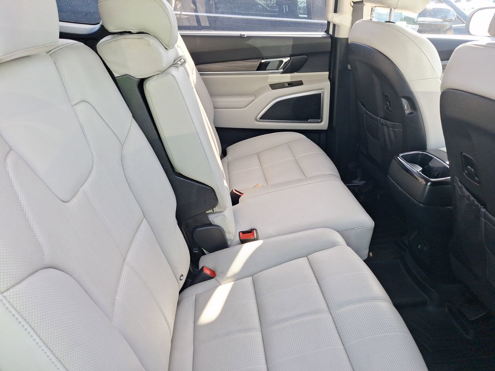 Used 2022 Kia Telluride EX w/ Towing Package image 30