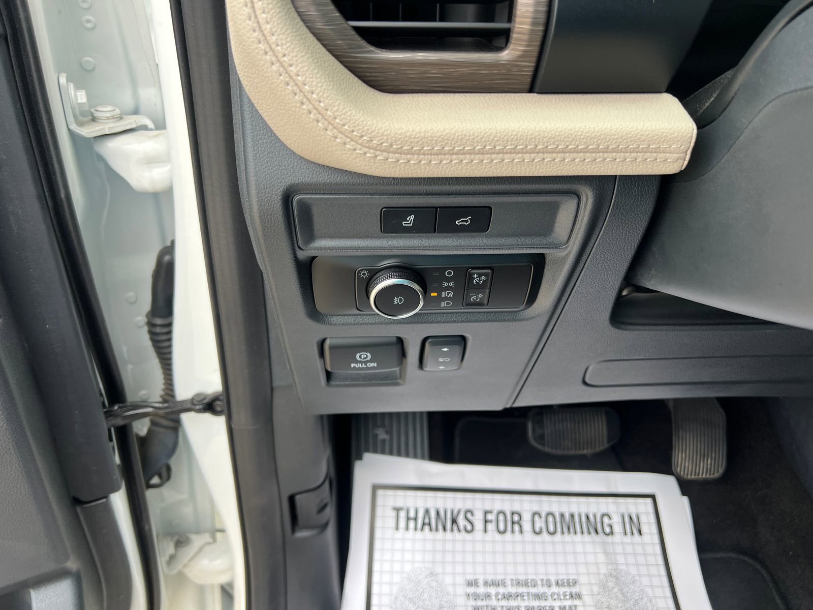 Used 2023 Ford Expedition Limited AWD/4WD image 20