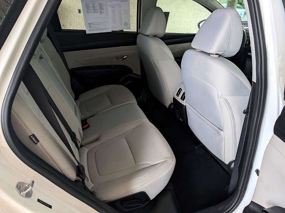 Used 2025 Hyundai Tucson SEL FWD image 25