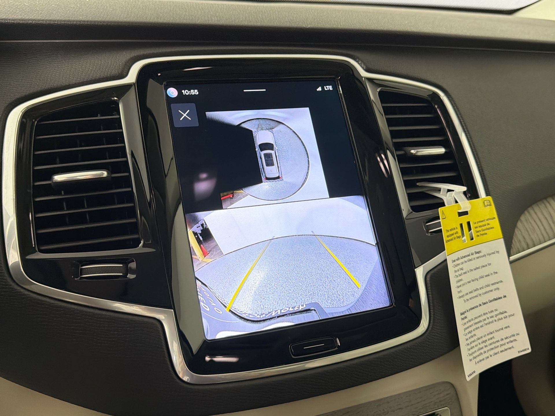 Certified 2024 Volvo XC90 B5 Plus w/ Protection Package AWD/4WD image 13