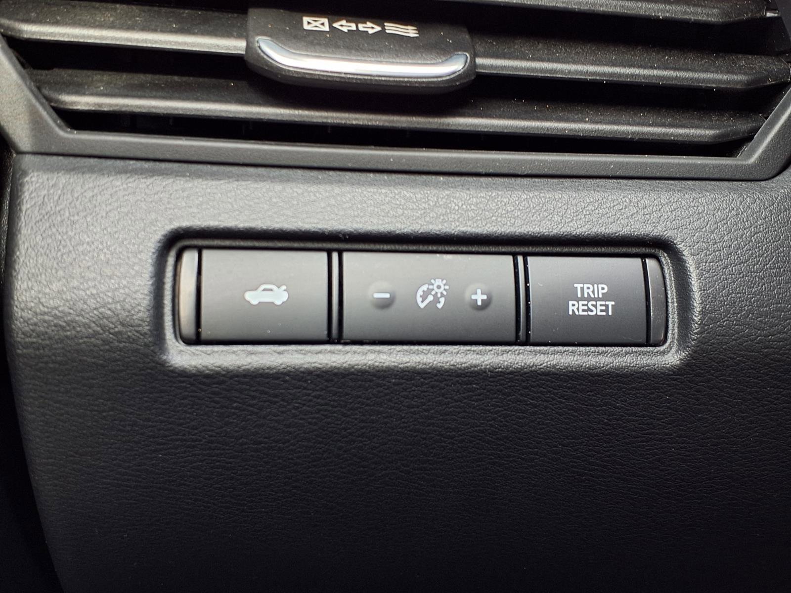 Used 2022 Nissan Altima 2.5 SV image 21