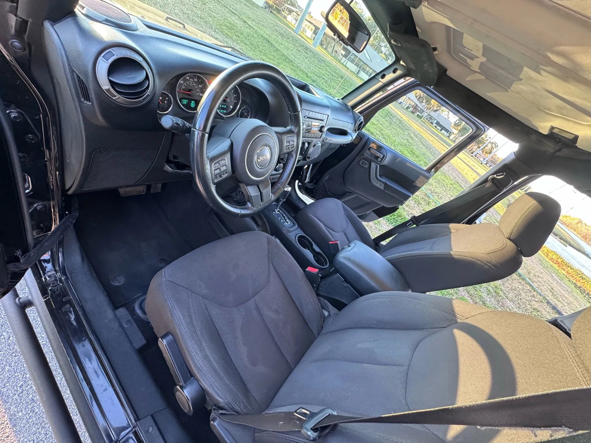 Used 2015 Jeep Wrangler Unlimited Sport w/ Quick Order Package 24S image 11