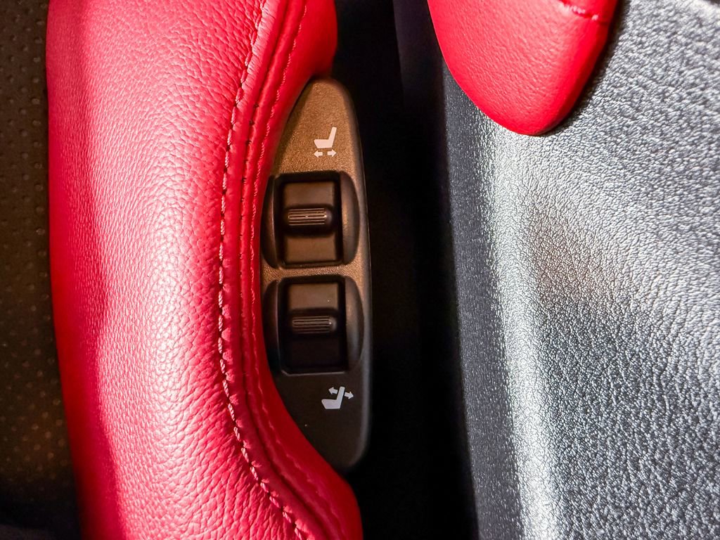 Certified 2024 Nissan Z Performance w/ Floor Mat Package image 43