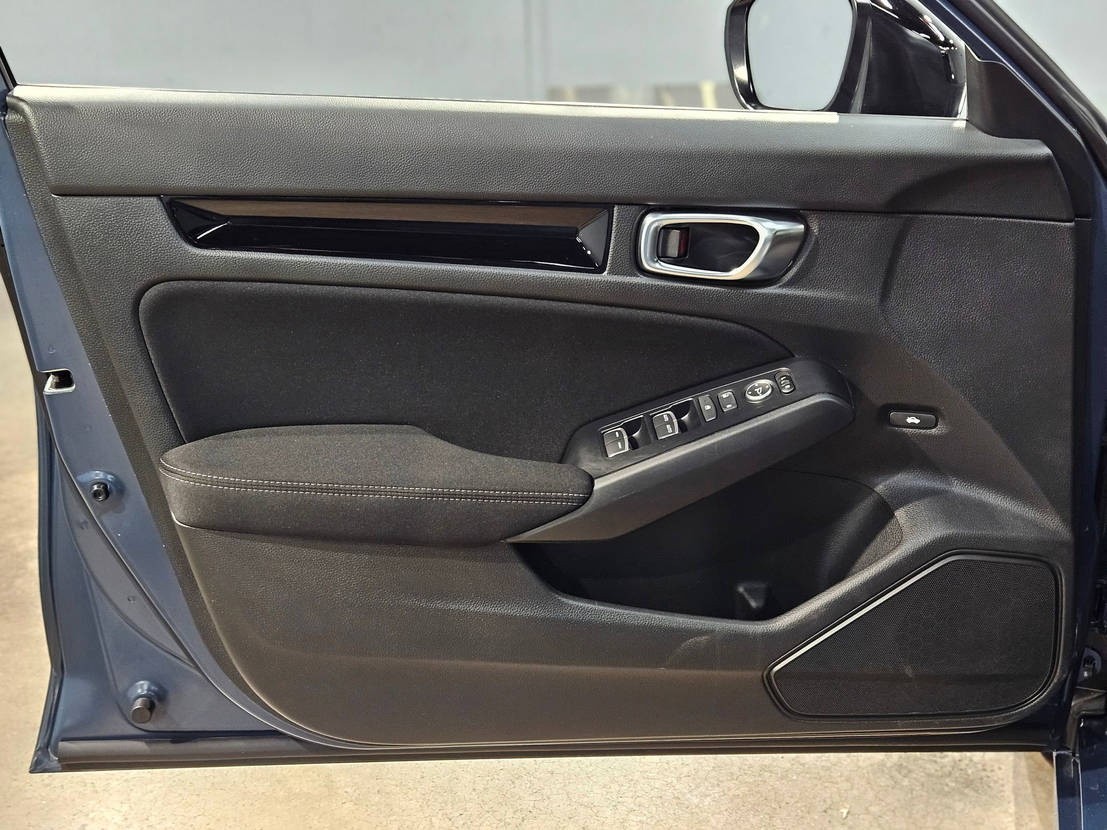 Used 2025 Honda Civic Sport image 20