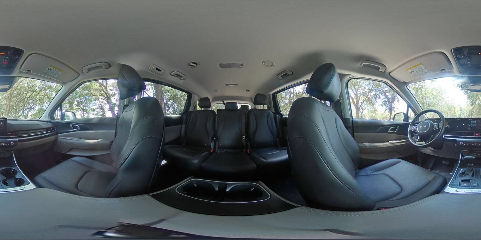Used 2026 Kia Carnival FWD image 43