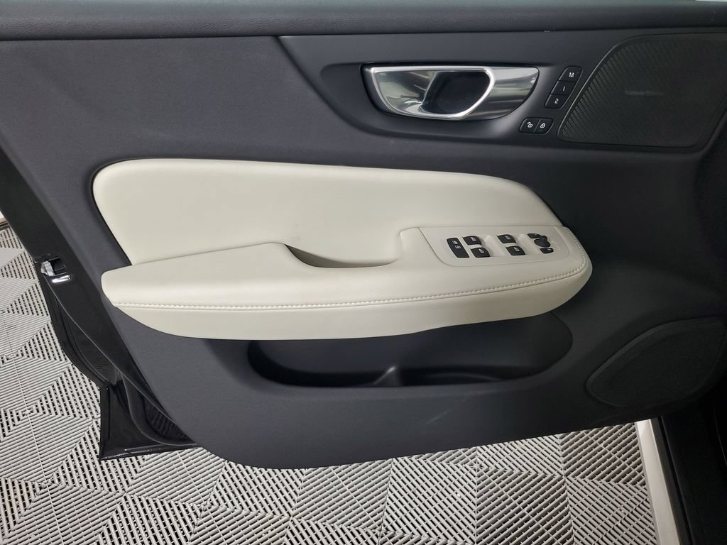 New 2026 Volvo V60 B5 Cross Country Ultra w/ Protection Package Premier AWD/4WD image 19