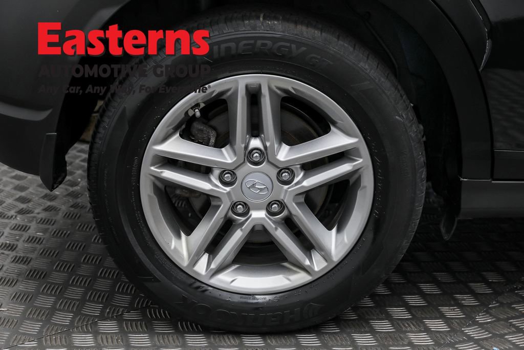 Used 2022 Hyundai Kona SE w/ Winter Weather Package image 29