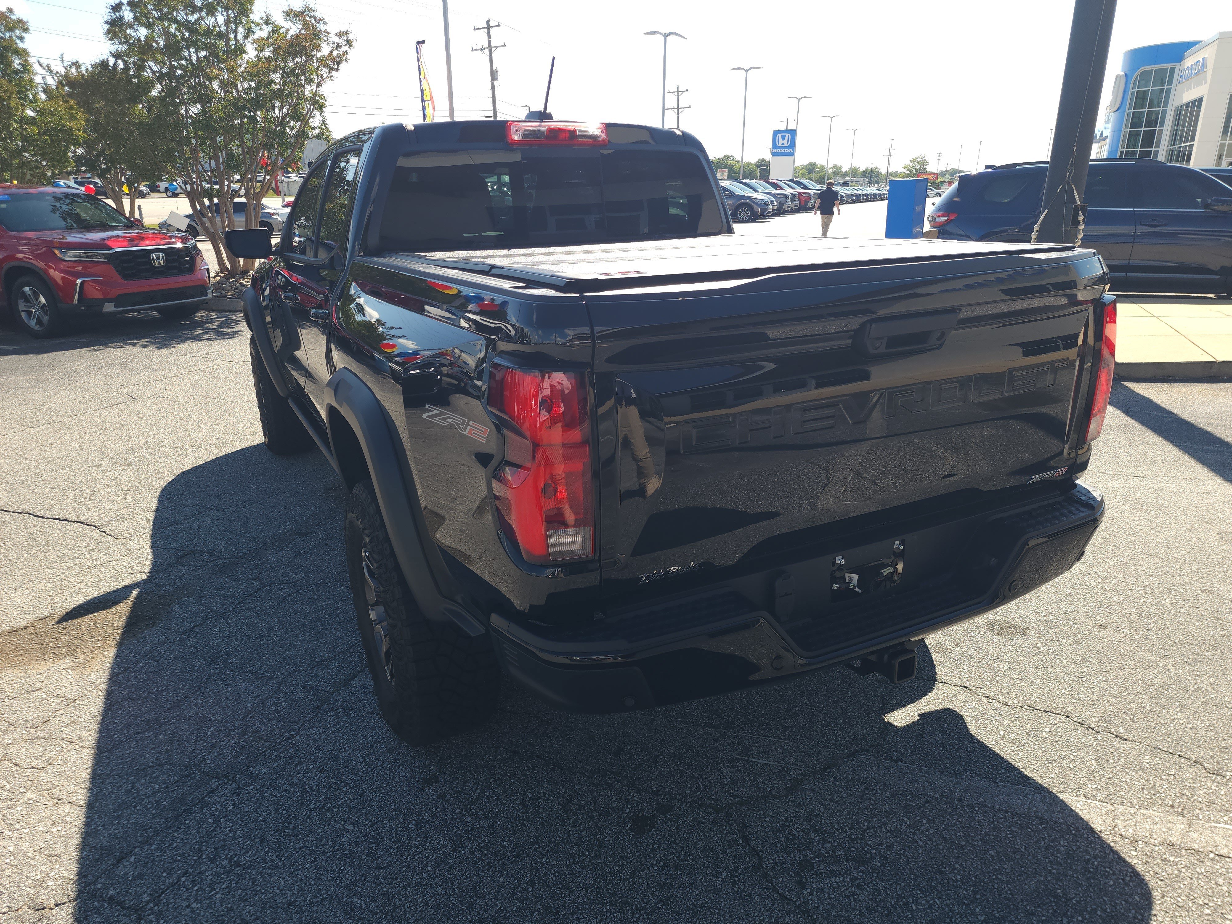 Used 2024 Chevrolet Colorado ZR2 w/ ZR2 Convenience Package III AWD/4WD image 7