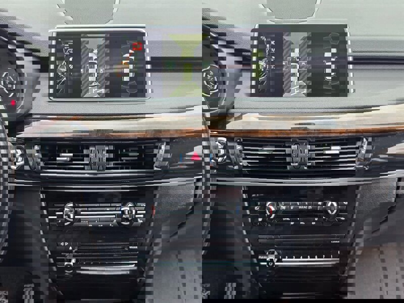 Used 2015 BMW X5 xDrive35i image 18