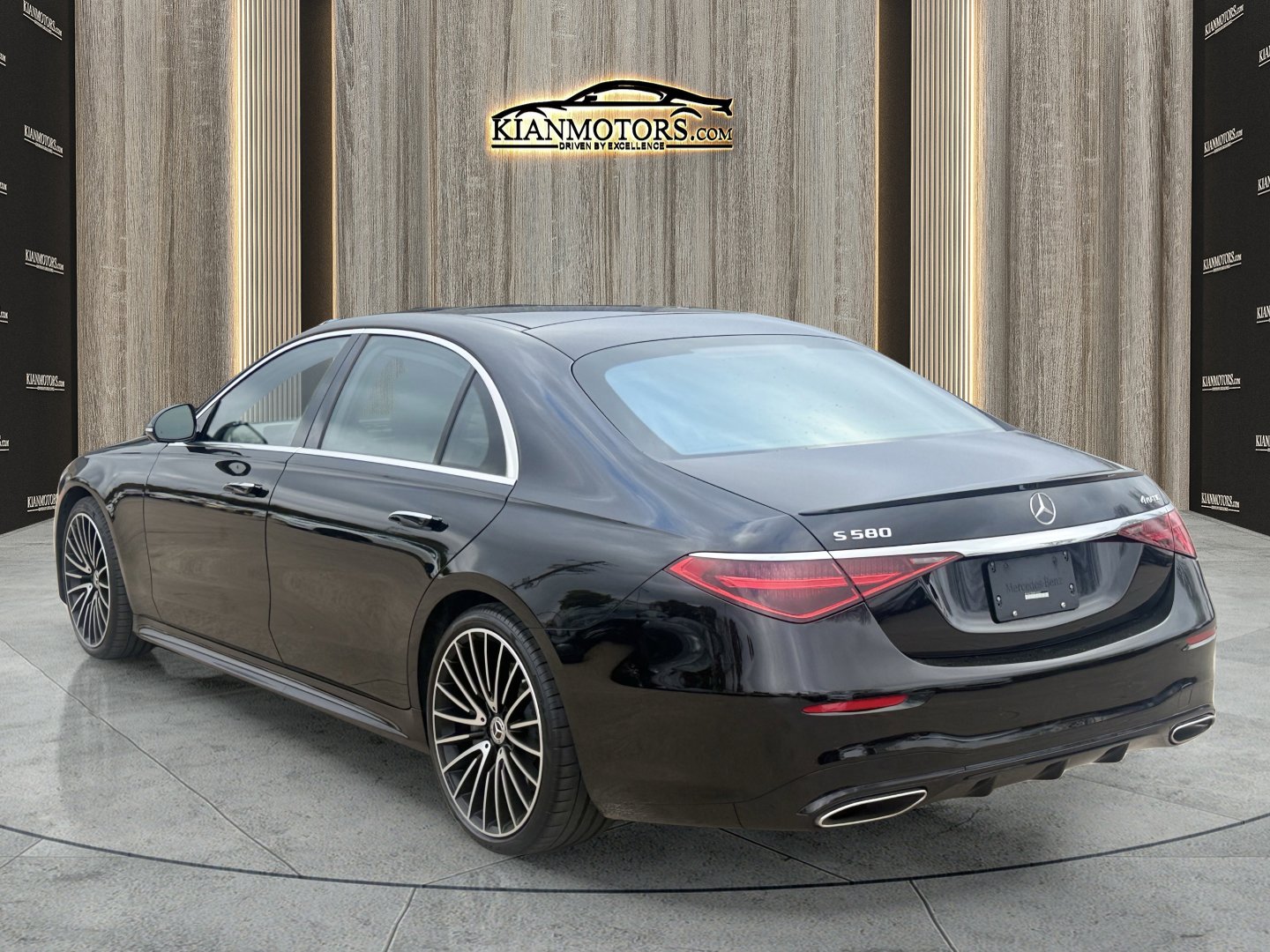 Used 2022 Mercedes-Benz S 580 4MATIC Sedan image 5