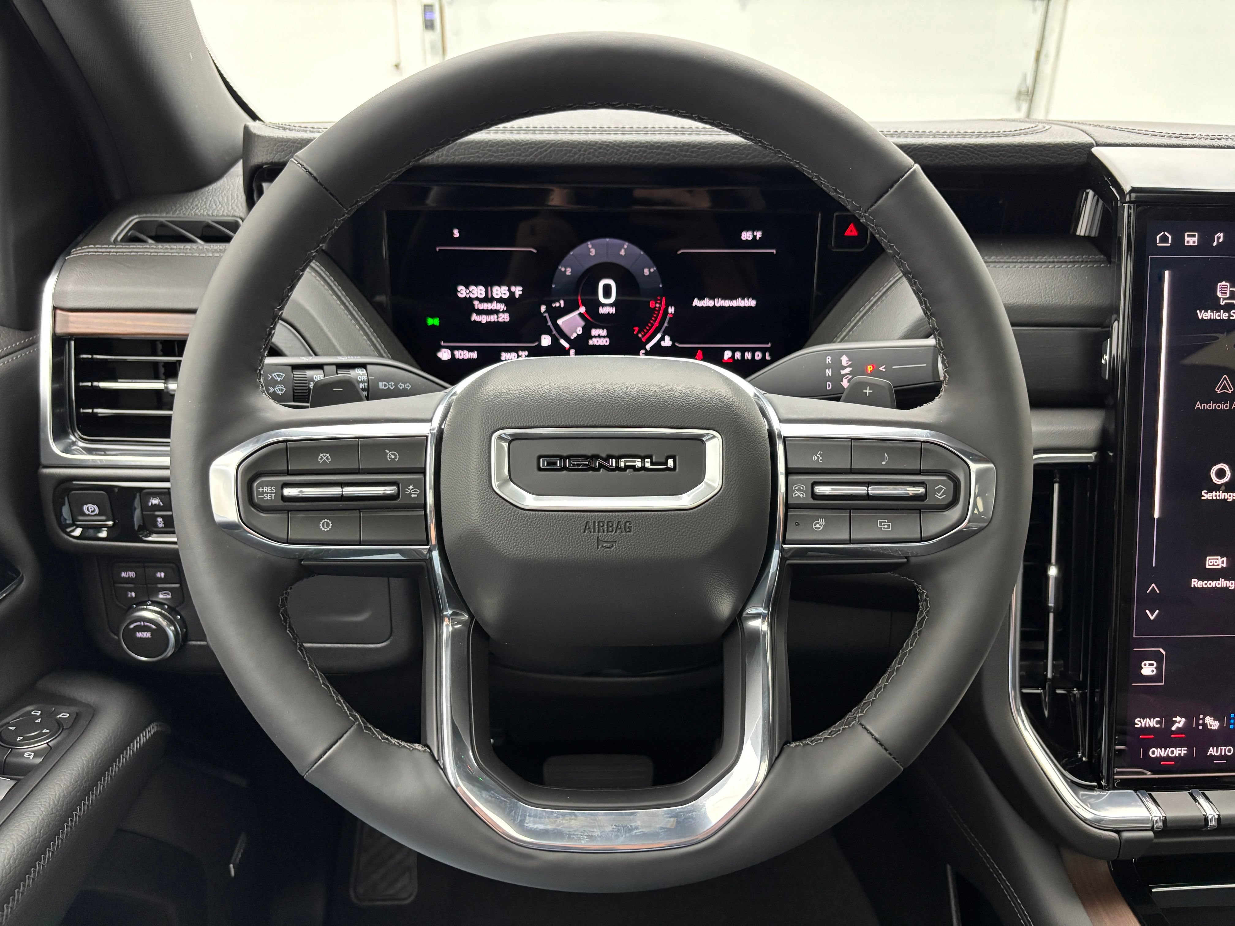 New 2026 GMC Yukon XL Denali w/ Sun & Power Step Package AWD/4WD image 21