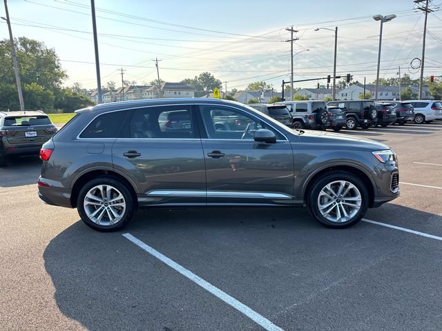 Used 2025 Audi Q7 3.0T Premium Plus AWD/4WD image 29