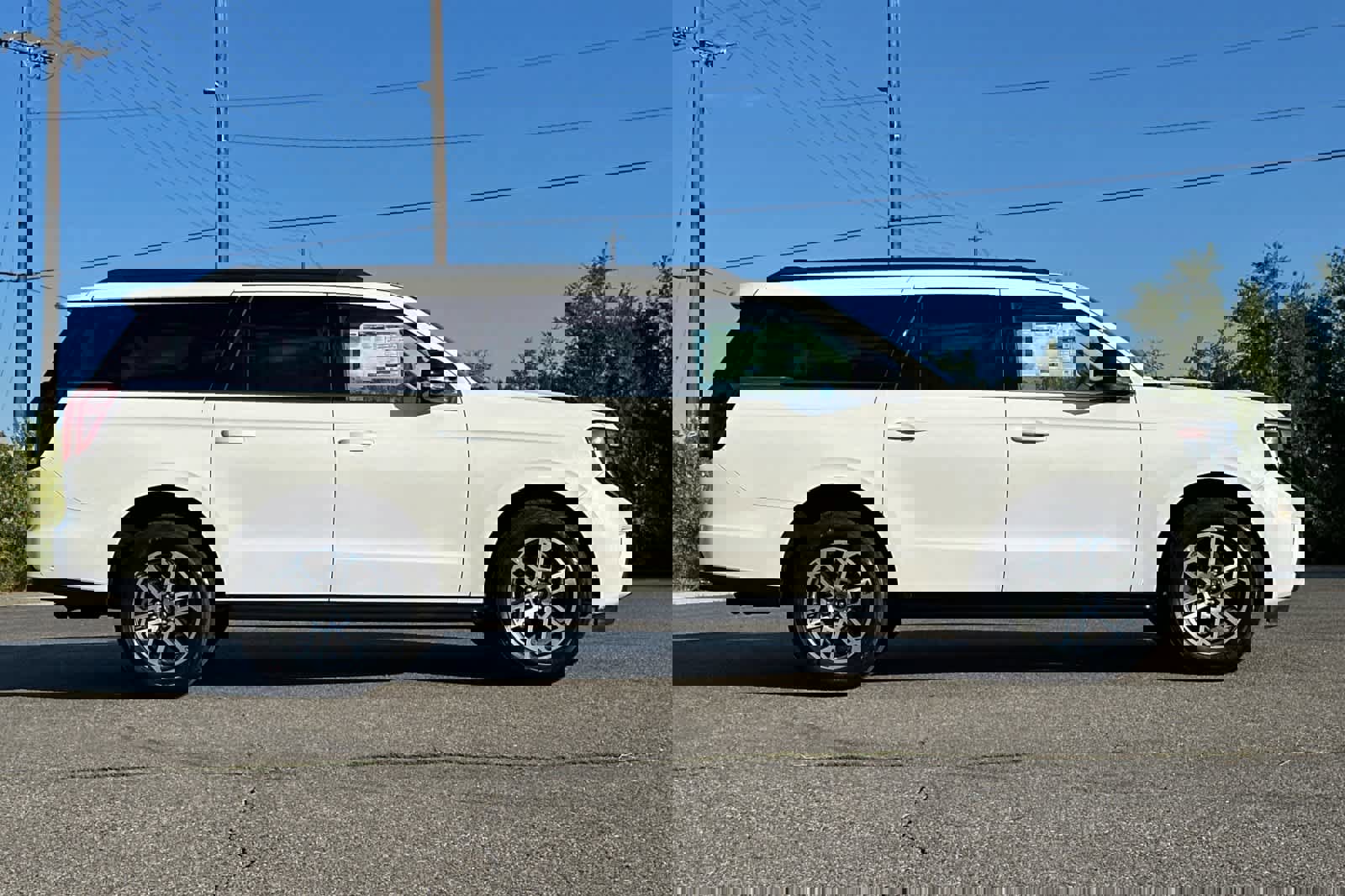 New 2025 Ford Expedition Max Active image 8