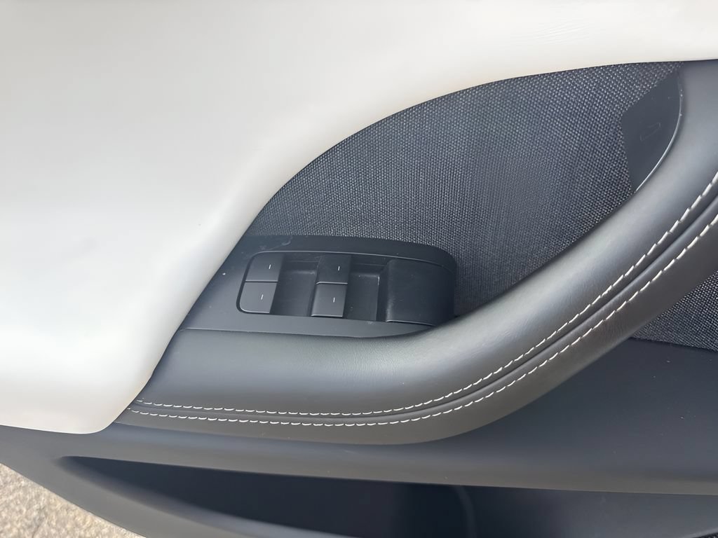 Used 2022 Tesla Model X Plaid AWD/4WD image 26