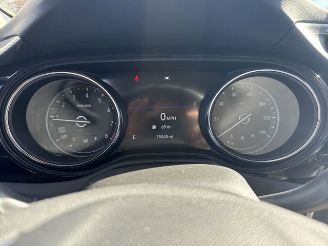 Used 2023 Buick Encore GX Essence w/ Experience Buick Package image 12