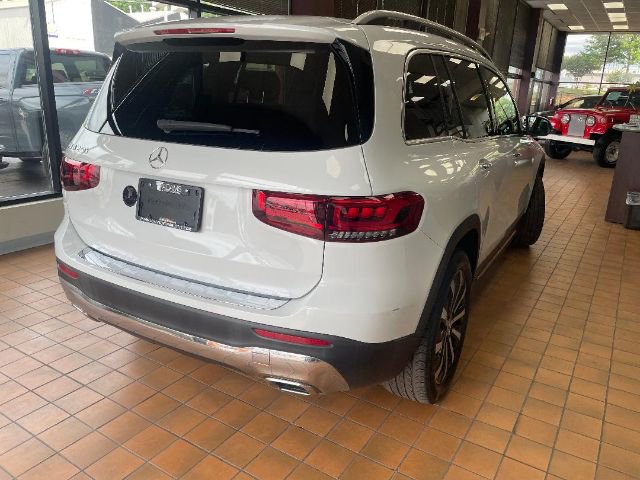 Used 2021 Mercedes-Benz GLB 250 w/ Premium Package image 8
