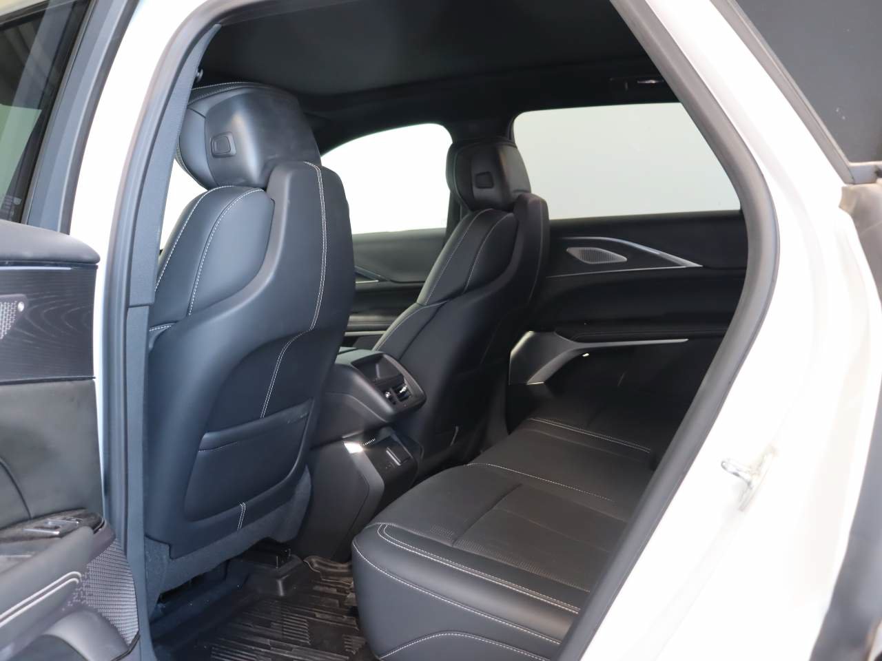 Certified 2024 Cadillac Lyriq Sport RWD image 16