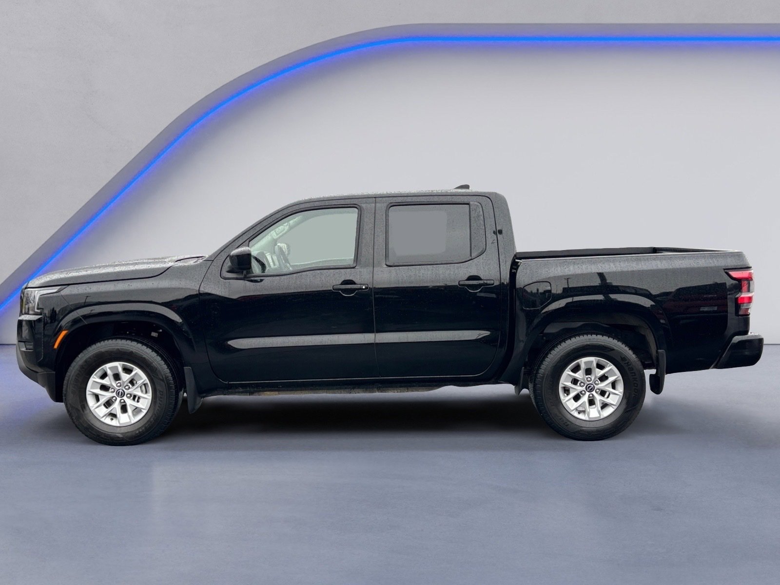 Used 2024 Nissan Frontier SV image 10