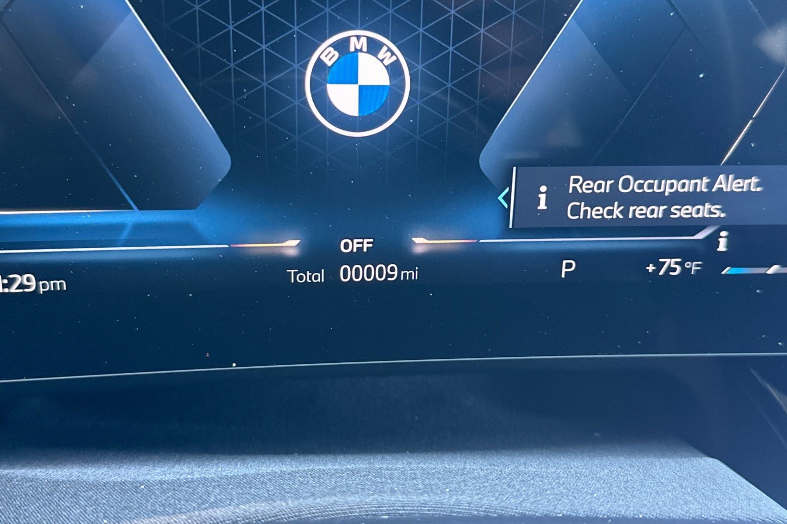 New 2027 BMW X1 xDrive28i AWD/4WD image 24