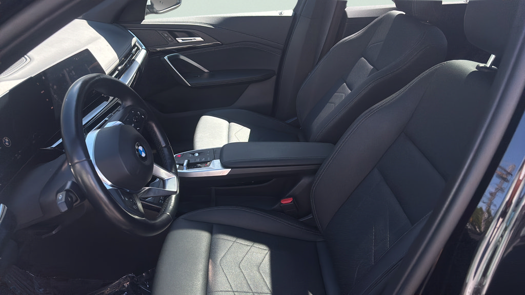 Used 2023 BMW X1 xDrive28i w/ Convenience Package AWD/4WD image 6