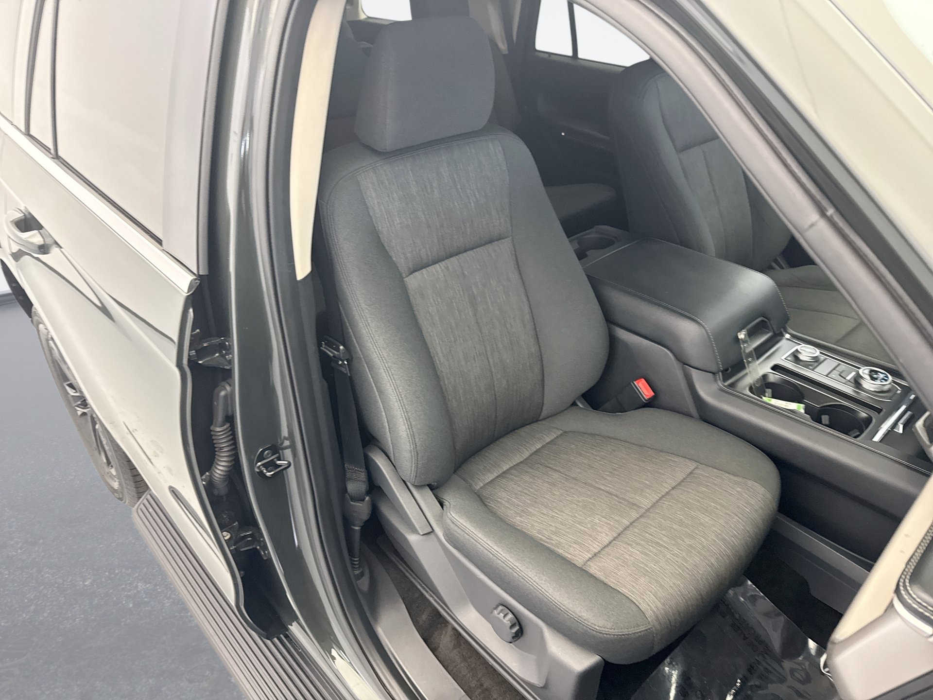 Used 2022 Ford Expedition XLT AWD/4WD image 16