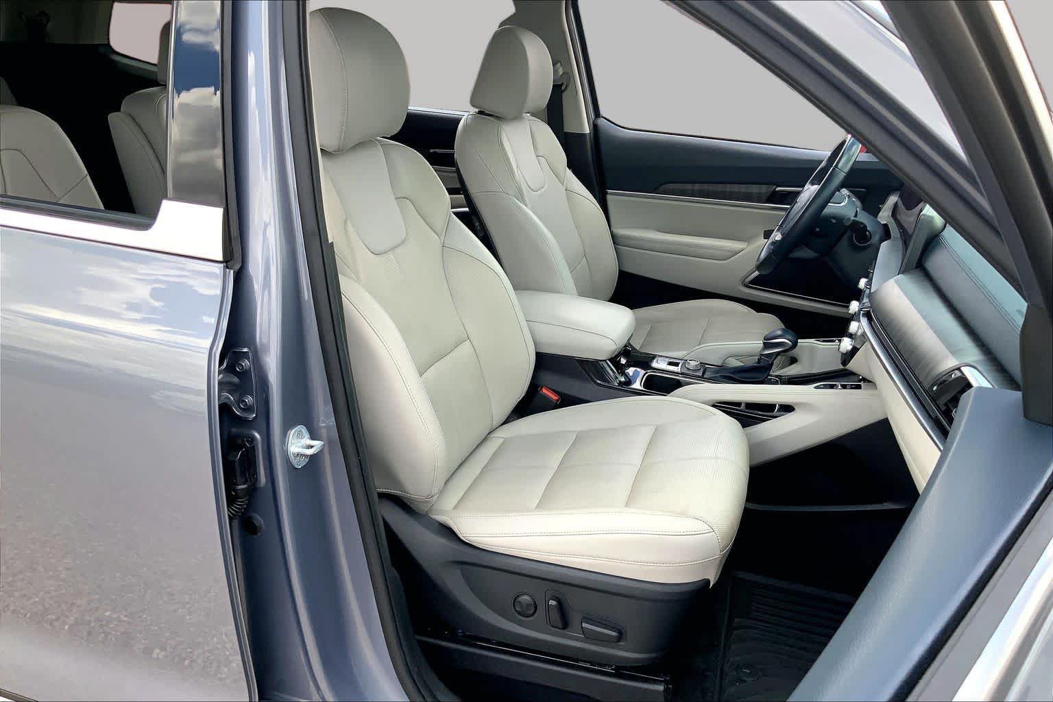 Used 2023 Kia Telluride SX FWD image 9