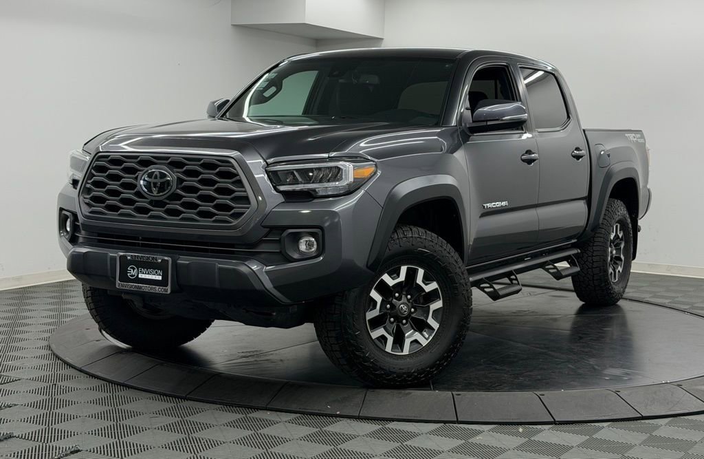 Used 2022 Toyota Tacoma TRD Off-Road w/ Technology Package image 2