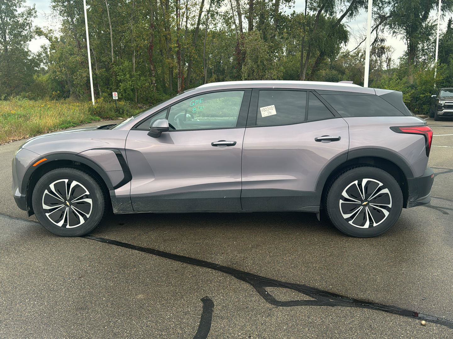 Used 2024 Chevrolet Blazer EV LT AWD/4WD image 2