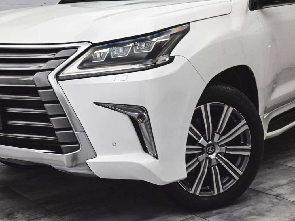 Used 2017 Lexus LX 570 4WD image 40