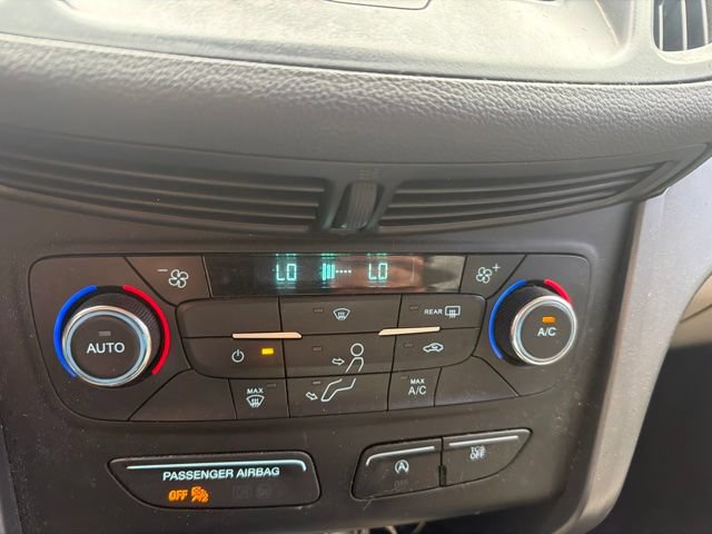 Used 2017 Ford Escape SE w/ Equipment Group 201A FWD image 13