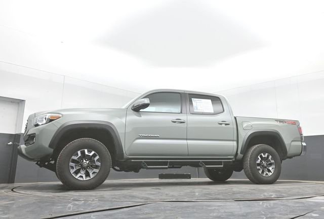 Used 2023 Toyota Tacoma TRD Off-Road AWD/4WD image 44