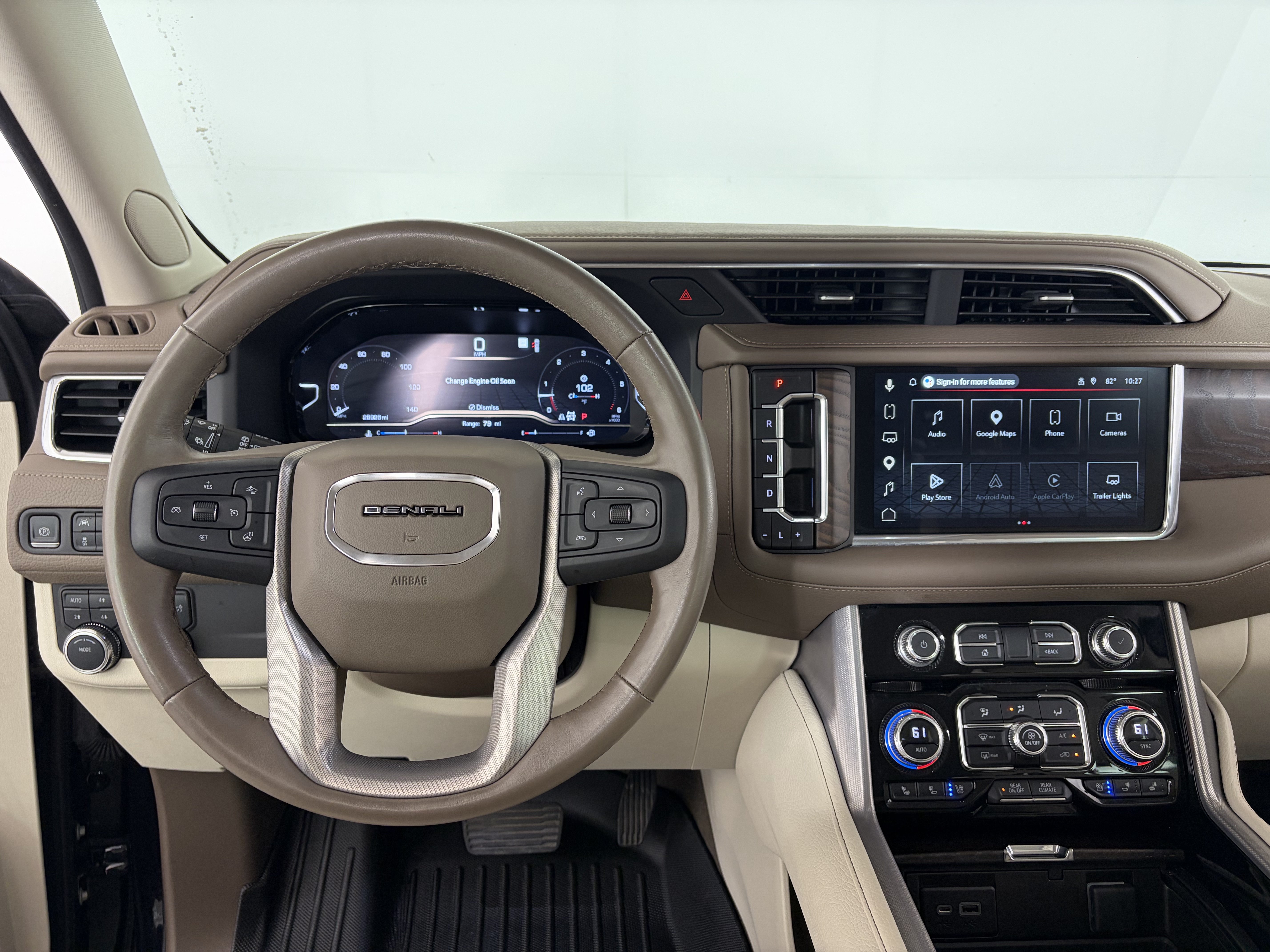 Used 2023 GMC Yukon Denali AWD/4WD image 3