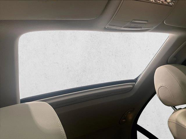 Used 2018 Mercedes-Benz C 300 Sedan image 17