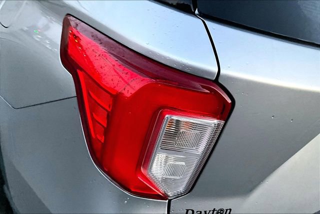 Used 2022 Ford Explorer XLT image 33