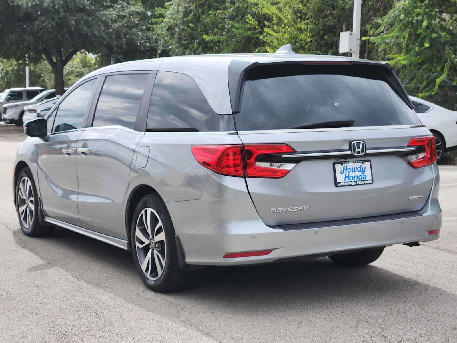 Certified 2024 Honda Odyssey Touring image 6