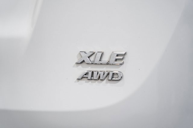 Used 2015 Toyota RAV4 XLE image 7