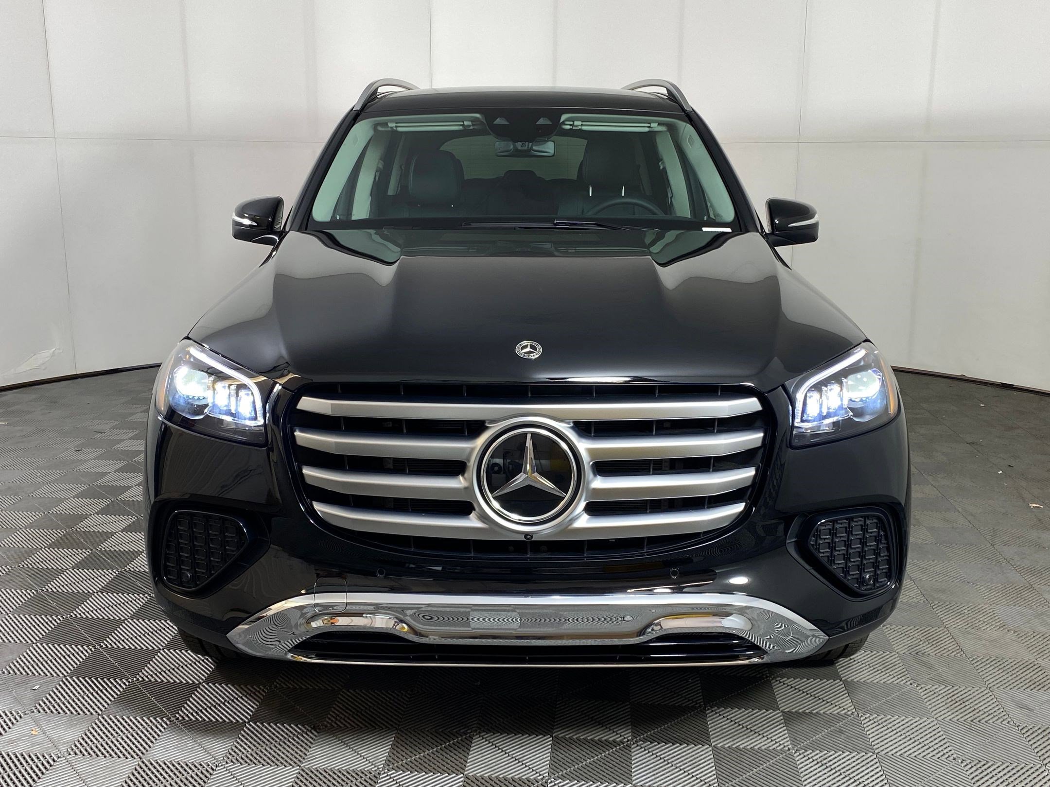 New 2026 Mercedes-Benz GLS 450 4MATIC image 5