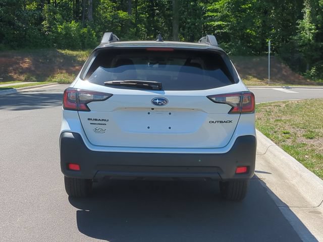 Used 2025 Subaru Outback Onyx Edition AWD/4WD image 12