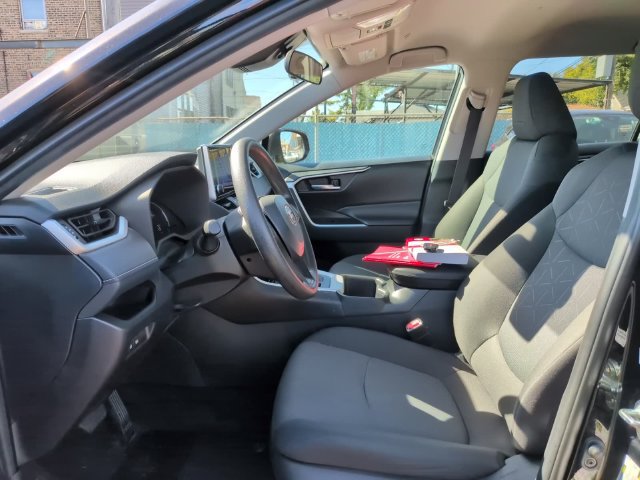 Certified 2025 Toyota RAV4 XLE FWD image 13