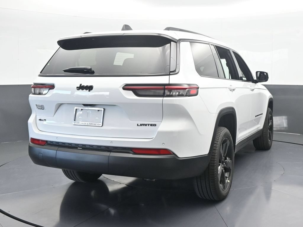 Used 2025 Jeep Grand Cherokee L Limited w/ Black Appearance Package AWD/4WD image 5