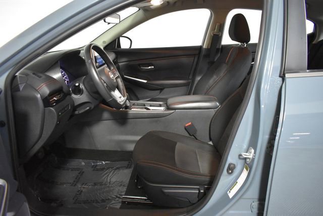 Used 2024 Nissan Sentra SR FWD image 11