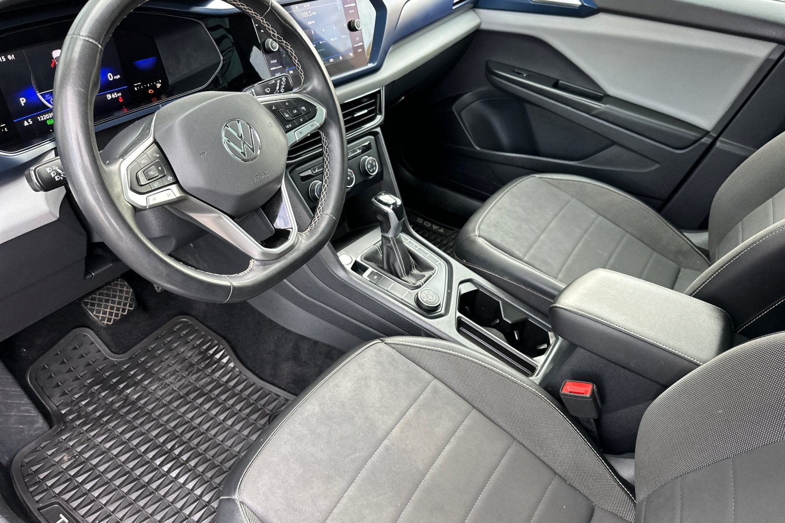 Used 2022 Volkswagen Taos SE FWD image 9