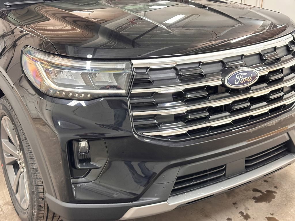 New 2026 Ford Explorer Active w/ Active Comfort Package image 12