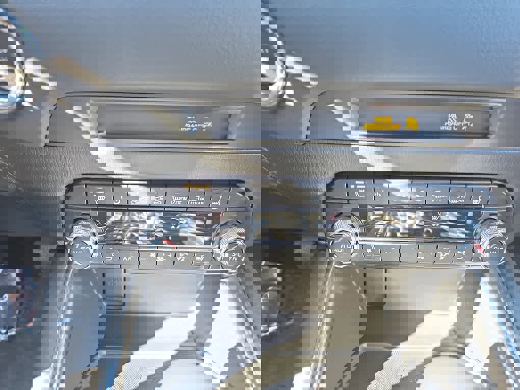 Used 2025 MAZDA CX-5 Carbon Edition image 18